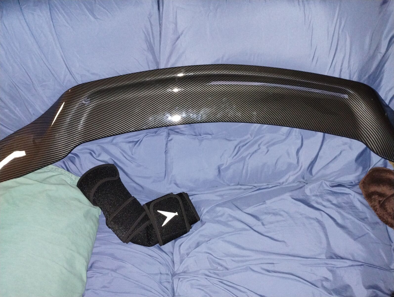 09-14 MERCEDES GCLASS 250/300 TRUNK SPOILER CARBON FIBER