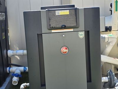 • Raypak Natural Gas Pool Heater LIKE NEW