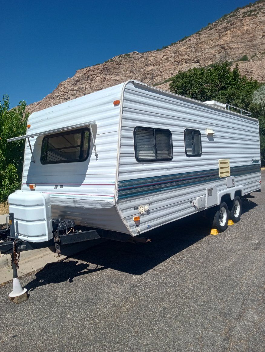 1998 Coachmen Catalina Lite 234CB