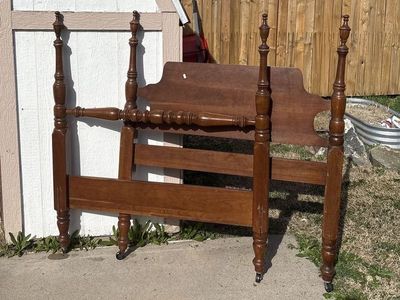 Twin - Headboard and Footboard