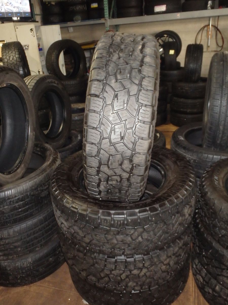275/65R18 TOYO TIRES OPEN COUNTRY A/T SET OF USED TIRES