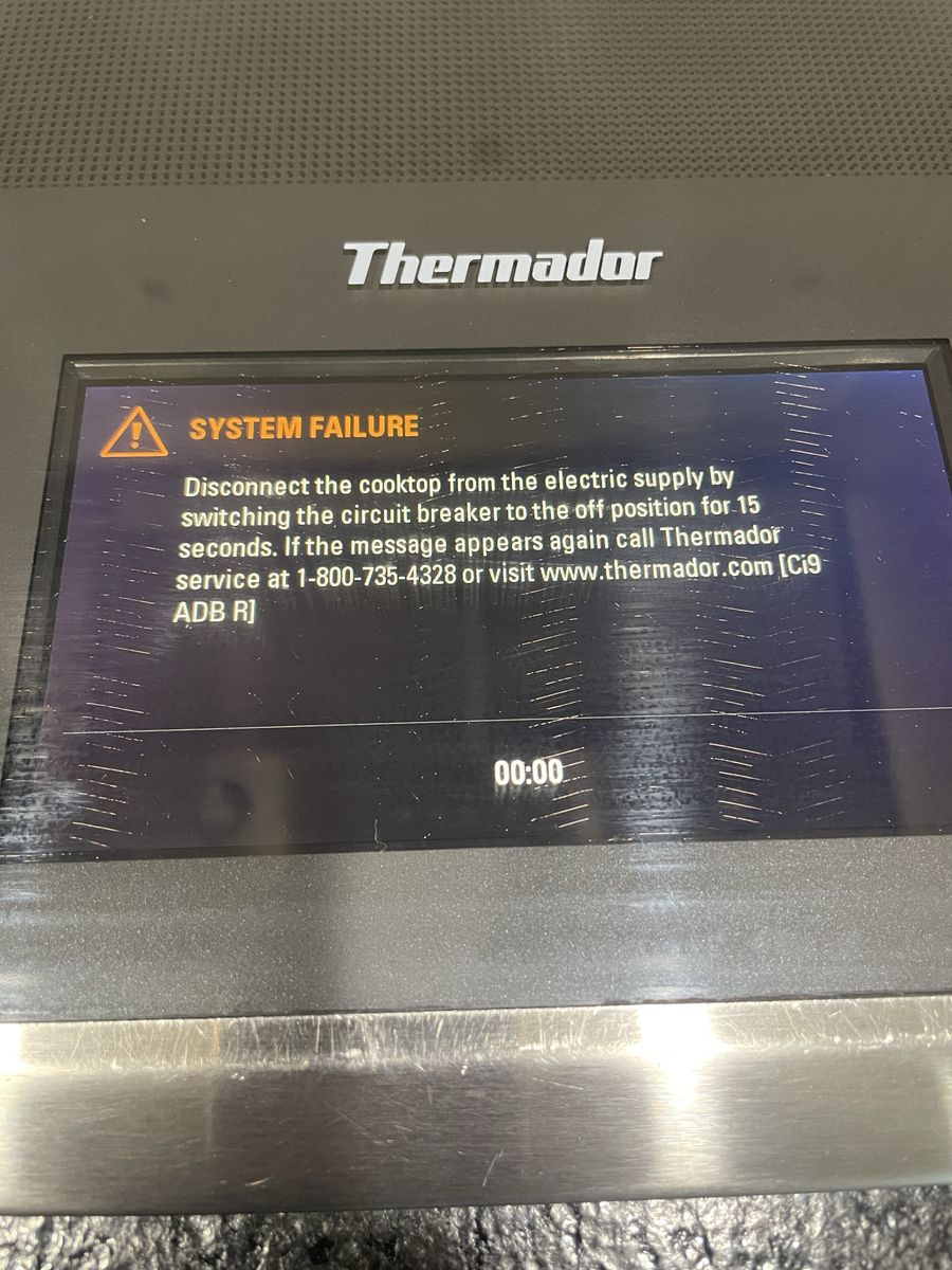 Thermador freedom 36”  induction cooktop