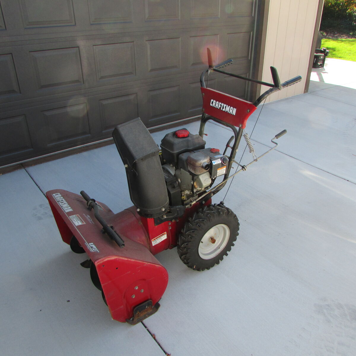 Craftsman 2 Stage Snow Blower 8hp 27 in. W/Elec Start