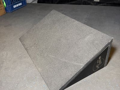 Slant Board Guys Squat Wedge – Great for Knees & Squats