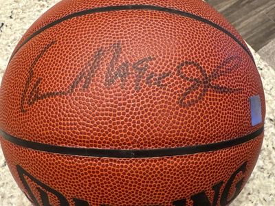 Earvin Magic Johnson signed/ certified basketball