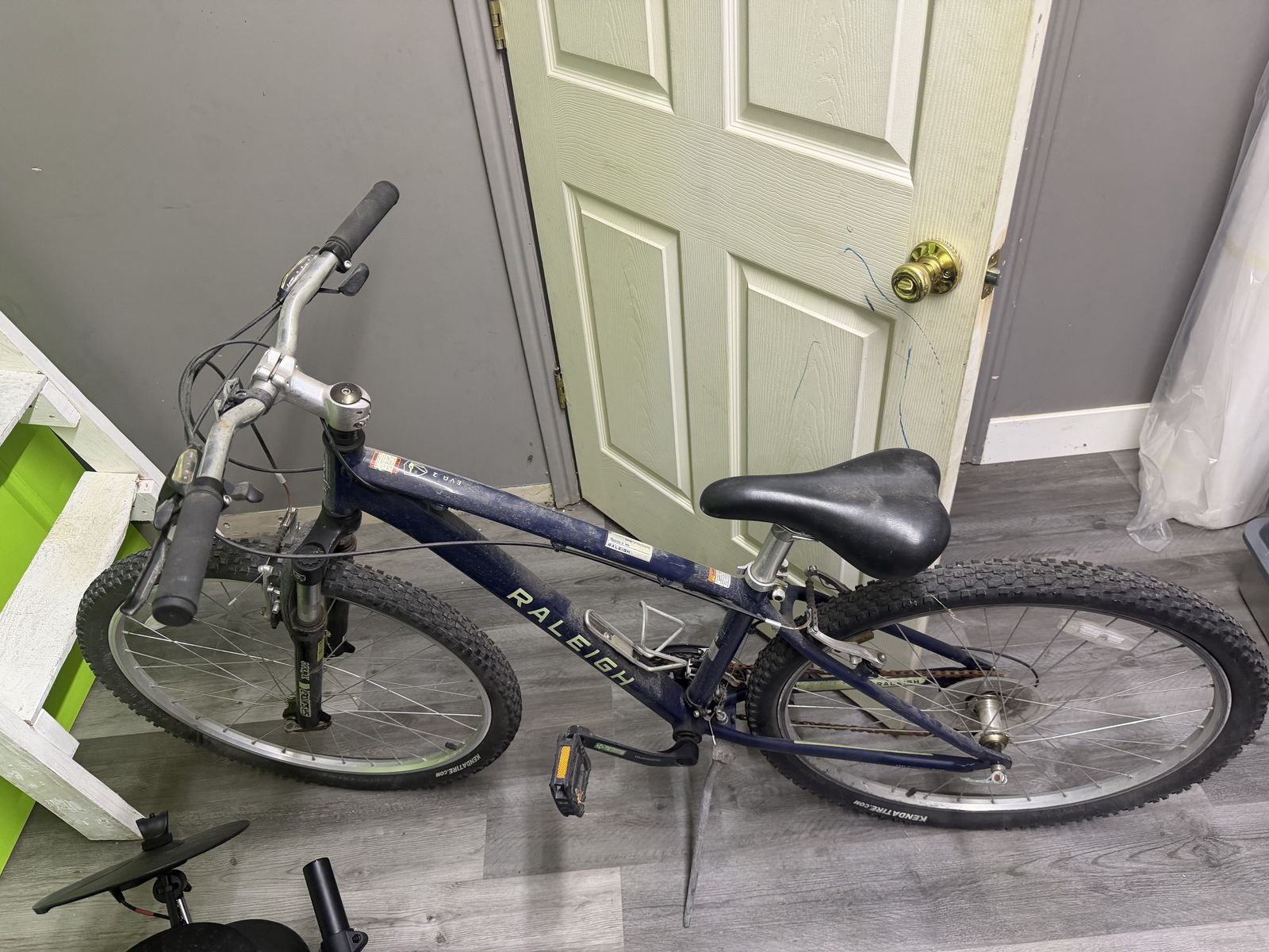 Raleigh Eva 2 Mountain Bike  $120 – Orem, UT