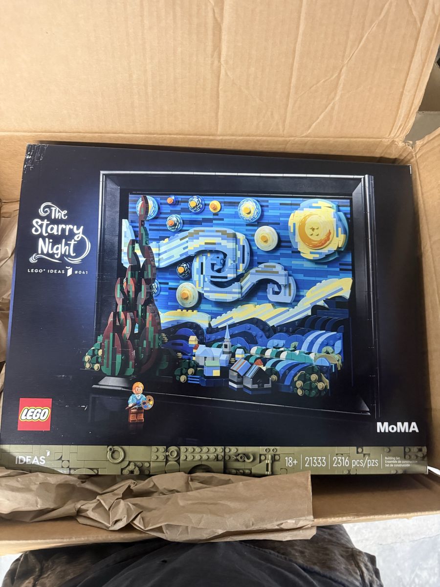 Lego Moma Starry Night Collector Set