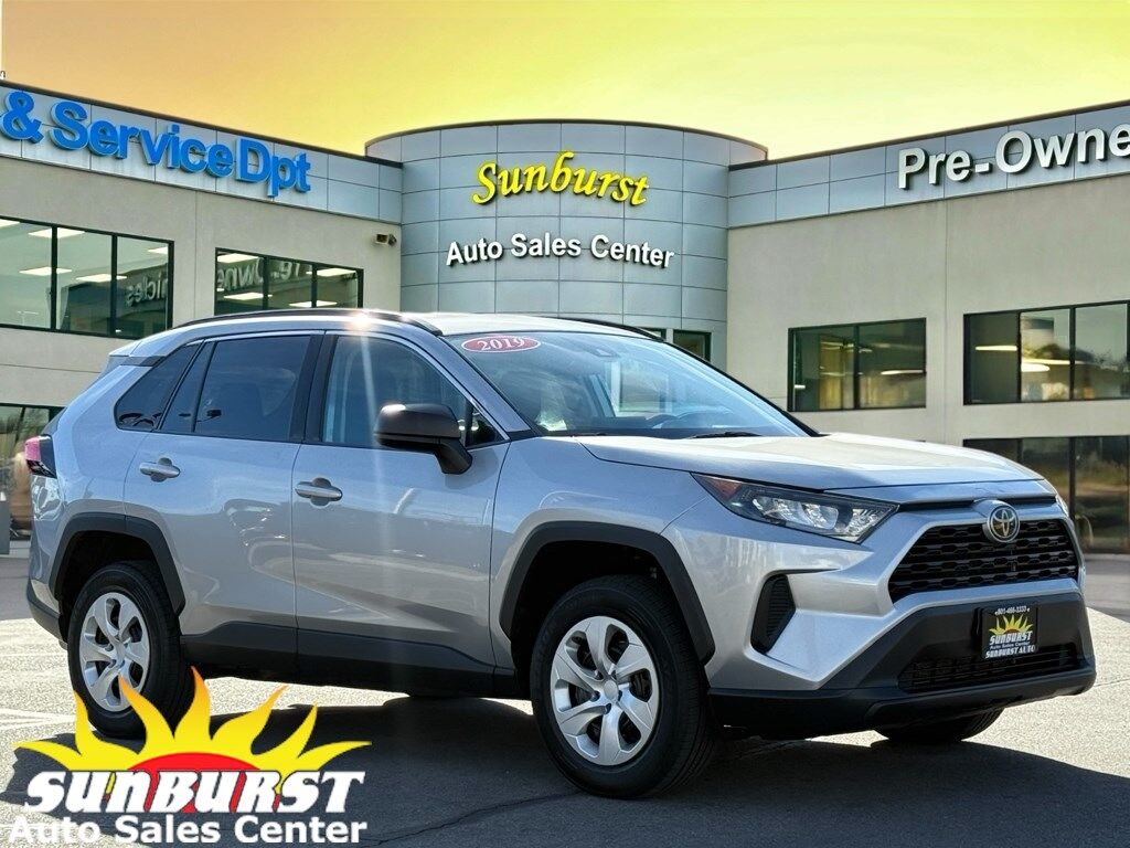 2019 Toyota RAV4 LE