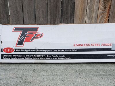 DODGE RAM STAINLESS STEEL NO DRILL FENDER TRIM
QU