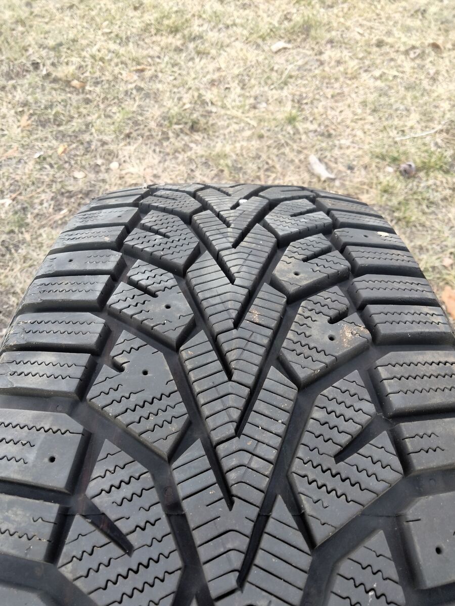 (x2) Altimax Artic 12 (r18) Snow tires