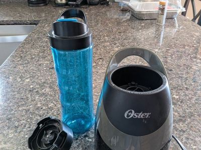 Oster My Blend 250-Watt Personal Blender with Travel Sport Bottle - Blue/Black