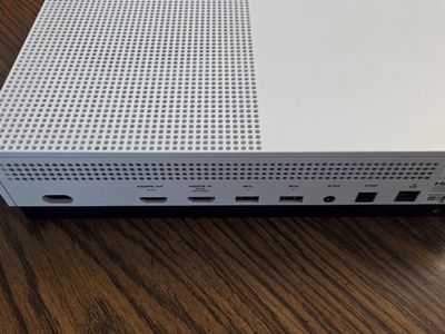 Xbox One S 1TB Console White, Blu-ray, and Disk Excellent Condition