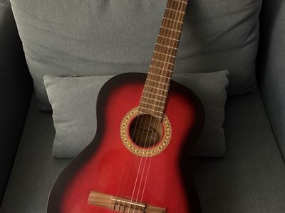 Sunlite Red/Black Burst Acoustic Guitar with Gig Bag - Used