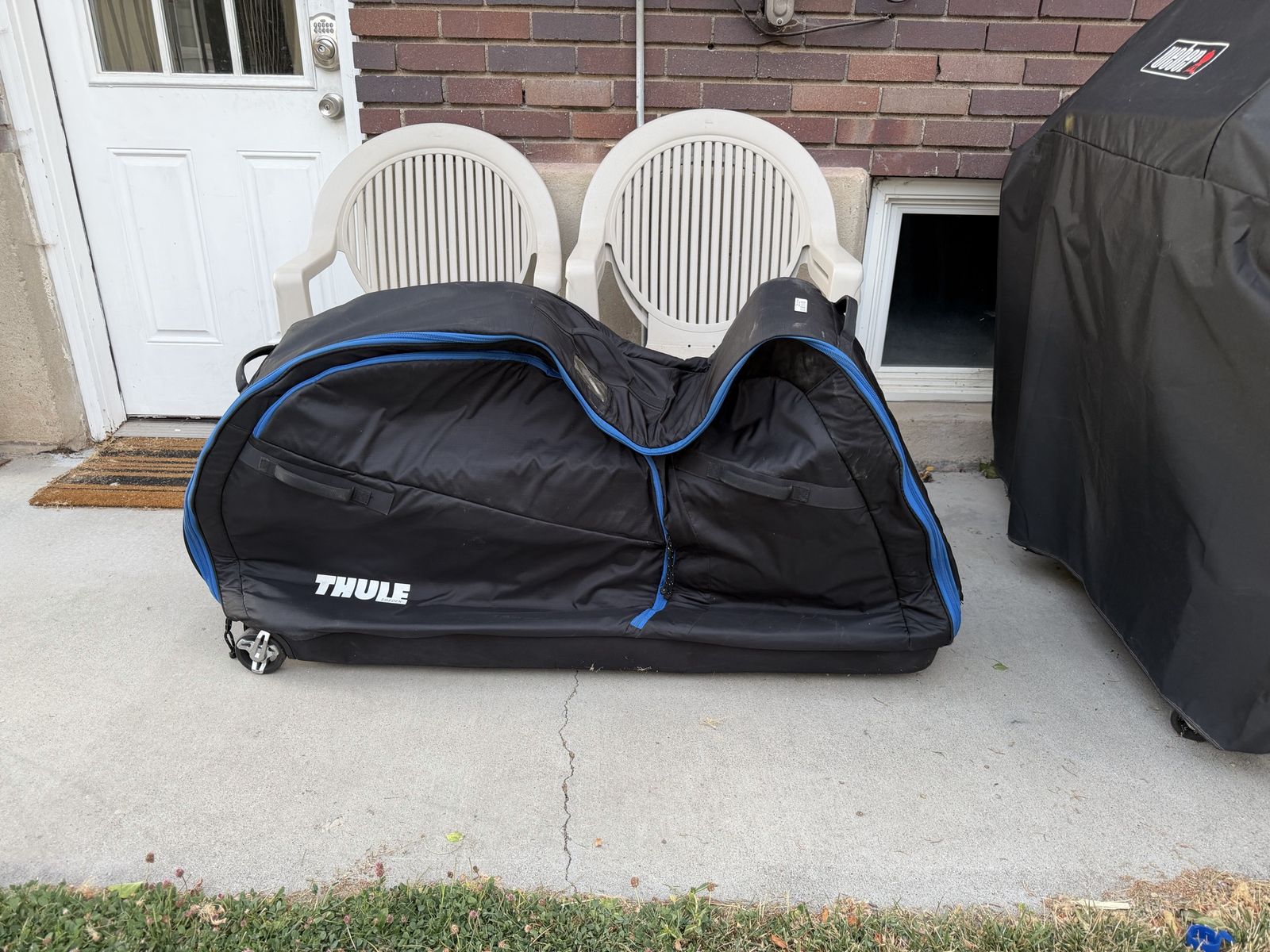 Thule Round Trip Traveler Travel Bag