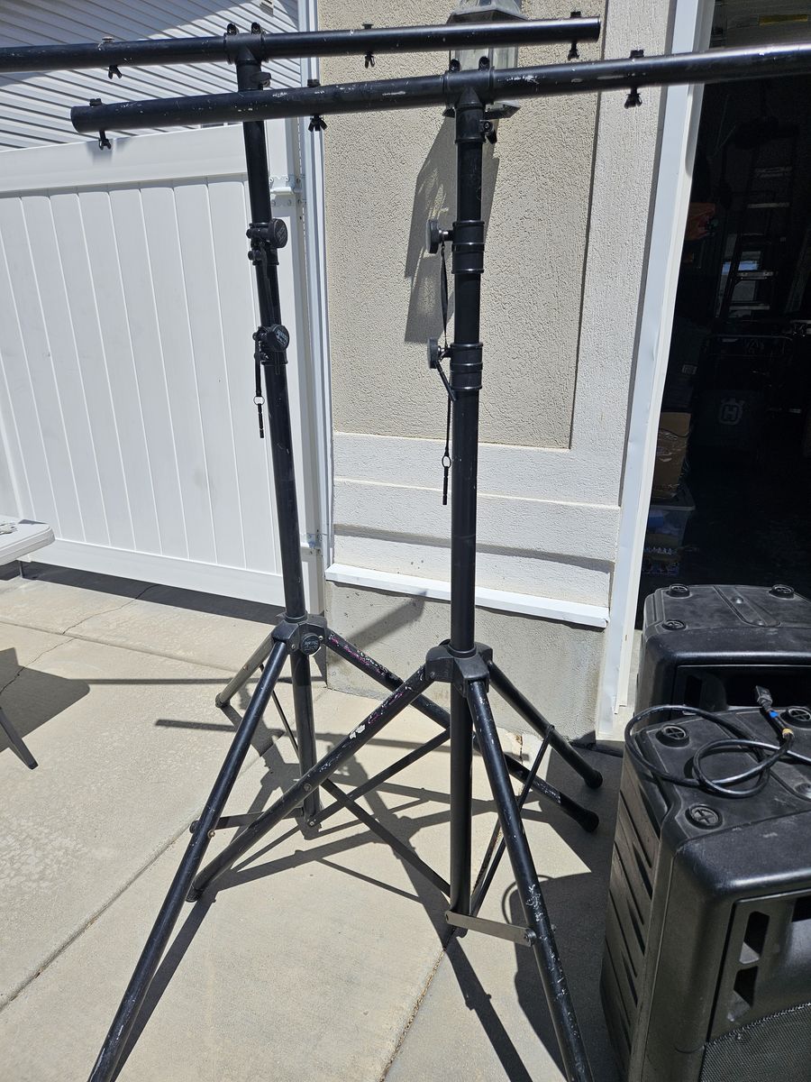 Lighting / speaker stands pair