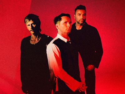Muse - The Wow! Signal Tour with Portugal. The Man, The Temper Trap - Aug 20