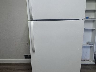 Frigidaire Fridge
