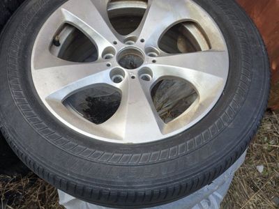 Bridgestone Dueler 245/55R17 Tire Mounted on Alloy Wheel Rim
