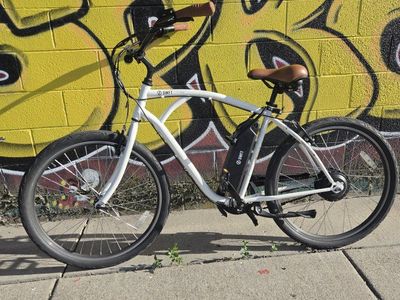 SWFT Fleet Electric Cruiser Bike, White, Excellent Condition, Low Mileage (43.2 miles)