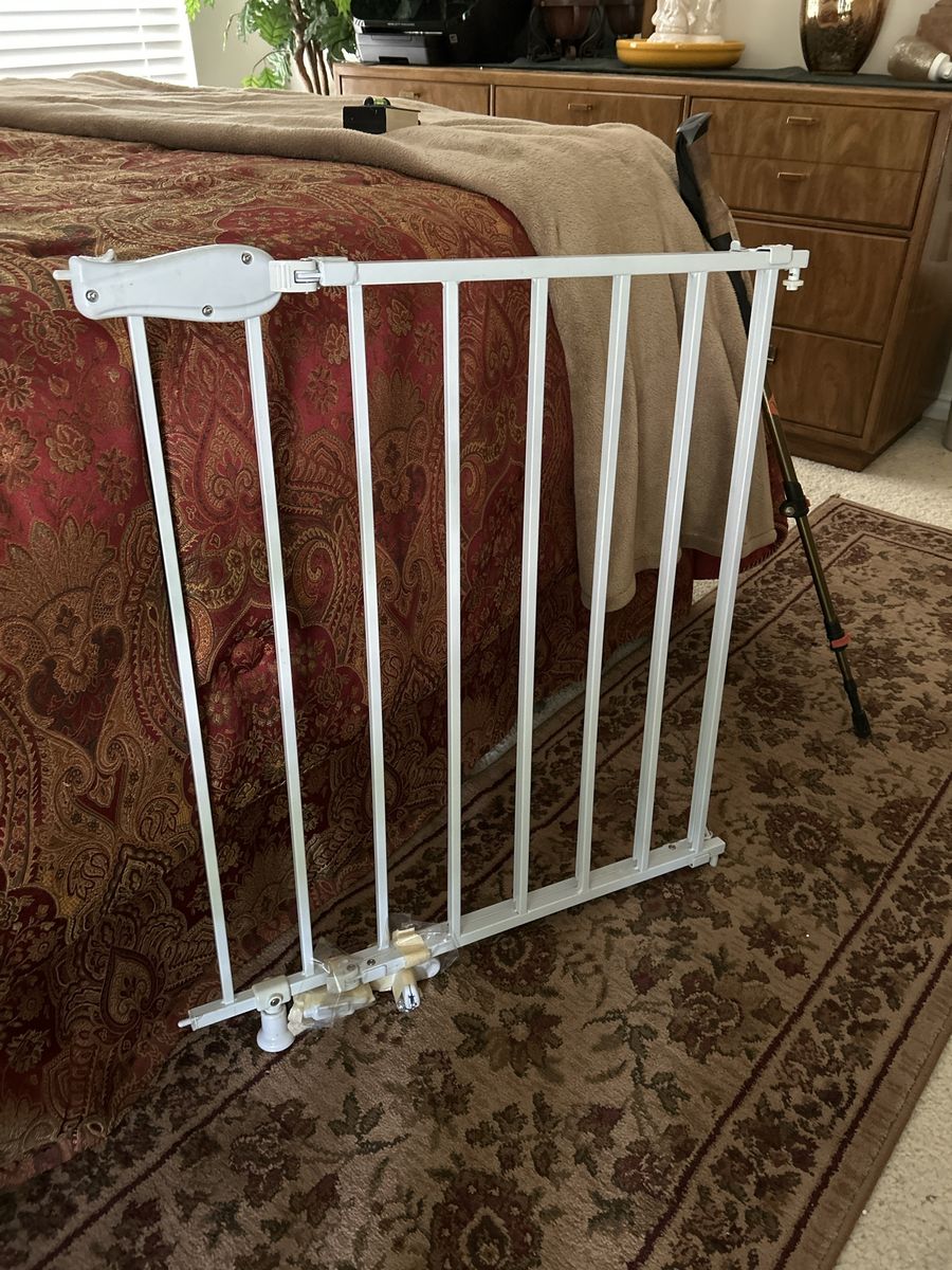 Baby gate
