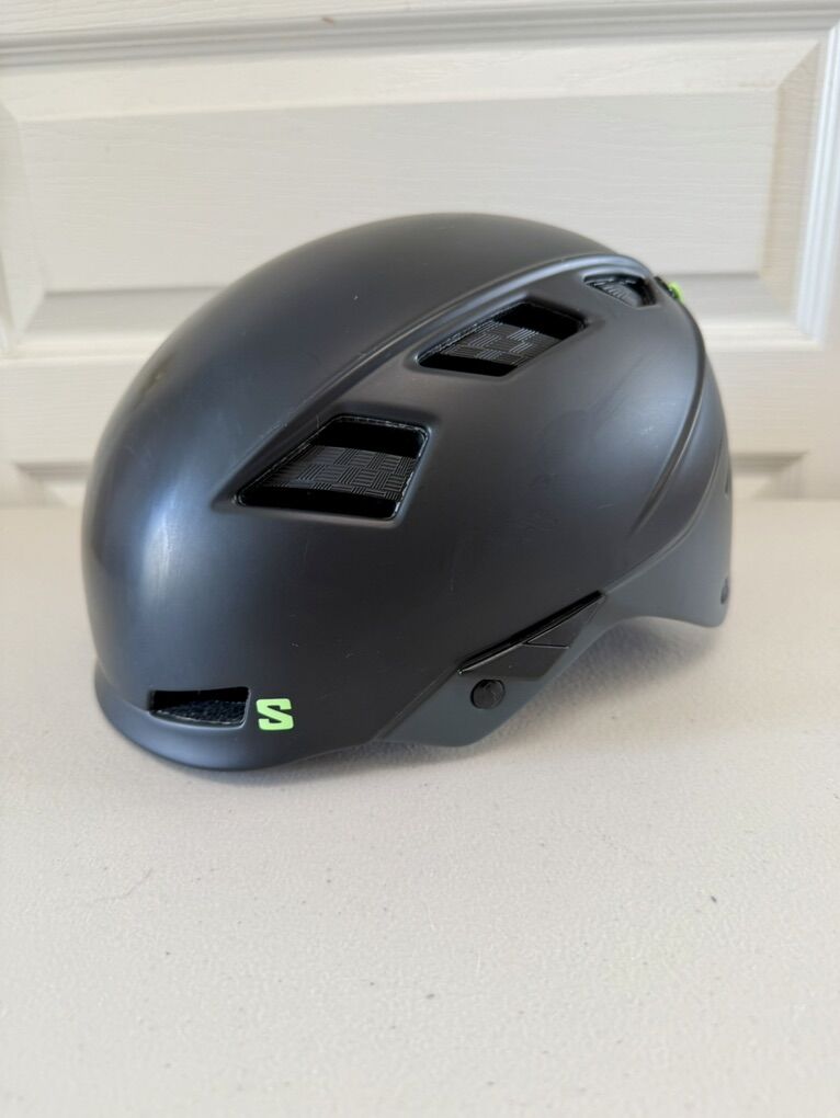 Size 56-59 Medium Salomon MTN Lab Climbing Helmet