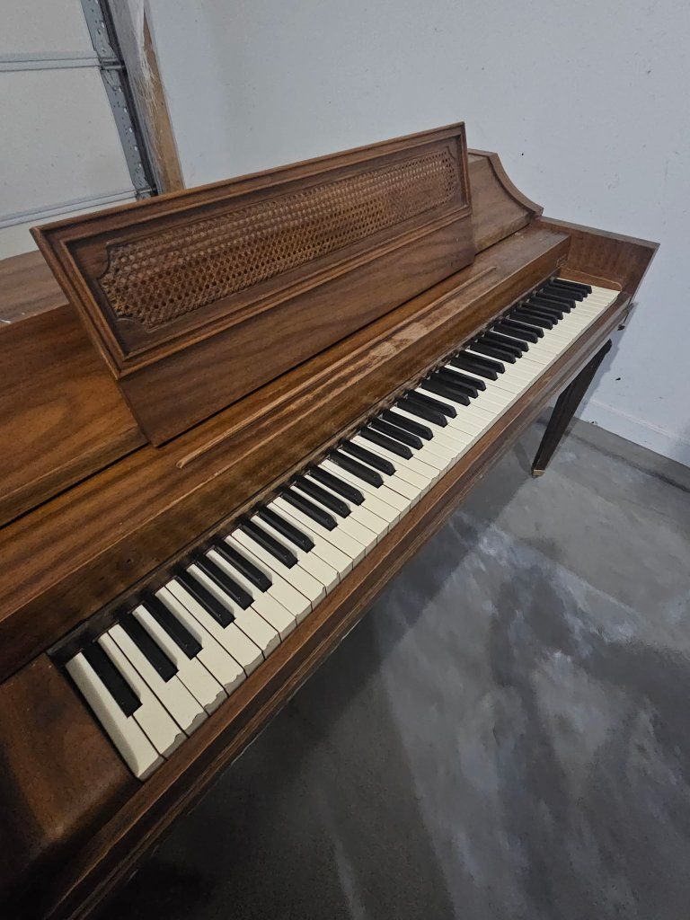 Baldwin Piano