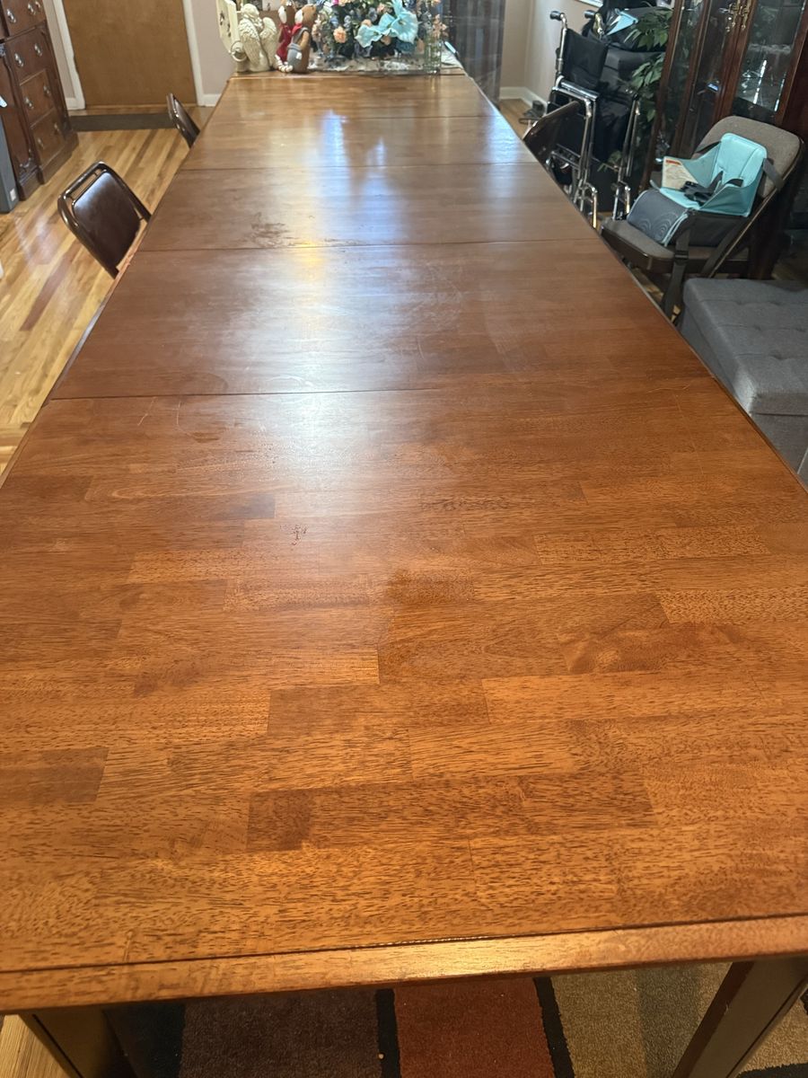 Wooden Dining Room Table. Expandable 11 FT-5FT
