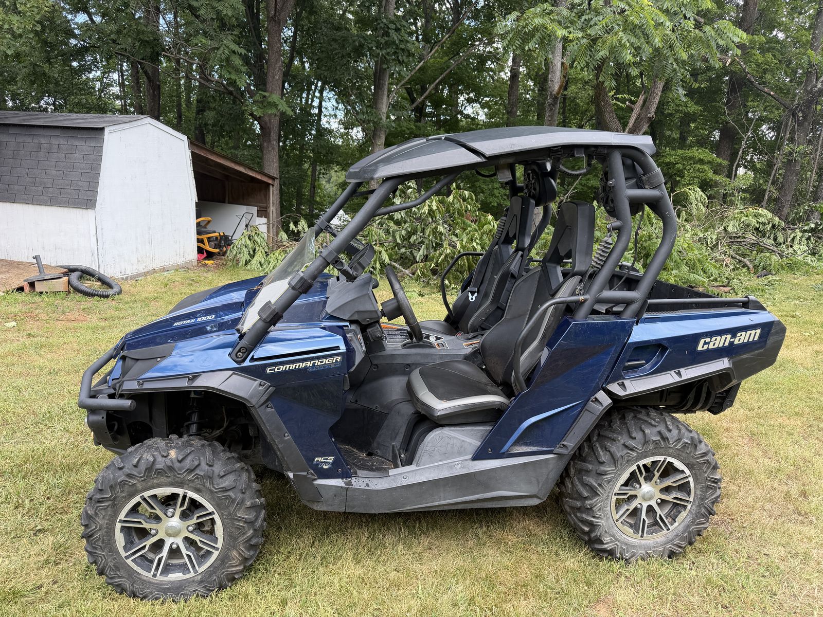 2012 CAN-AM COMMANDER 1000 LIMITED — ONLY 3,150 MILES! 