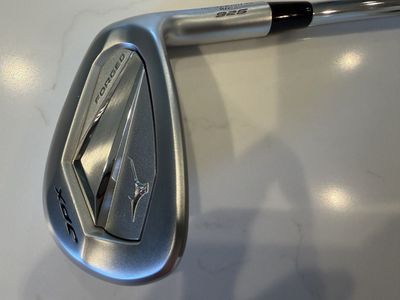 Mizuno JPX925 Forged 4-PW Stiff