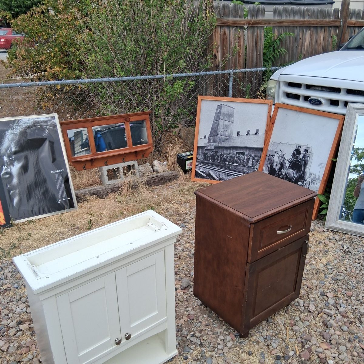 Main image 6