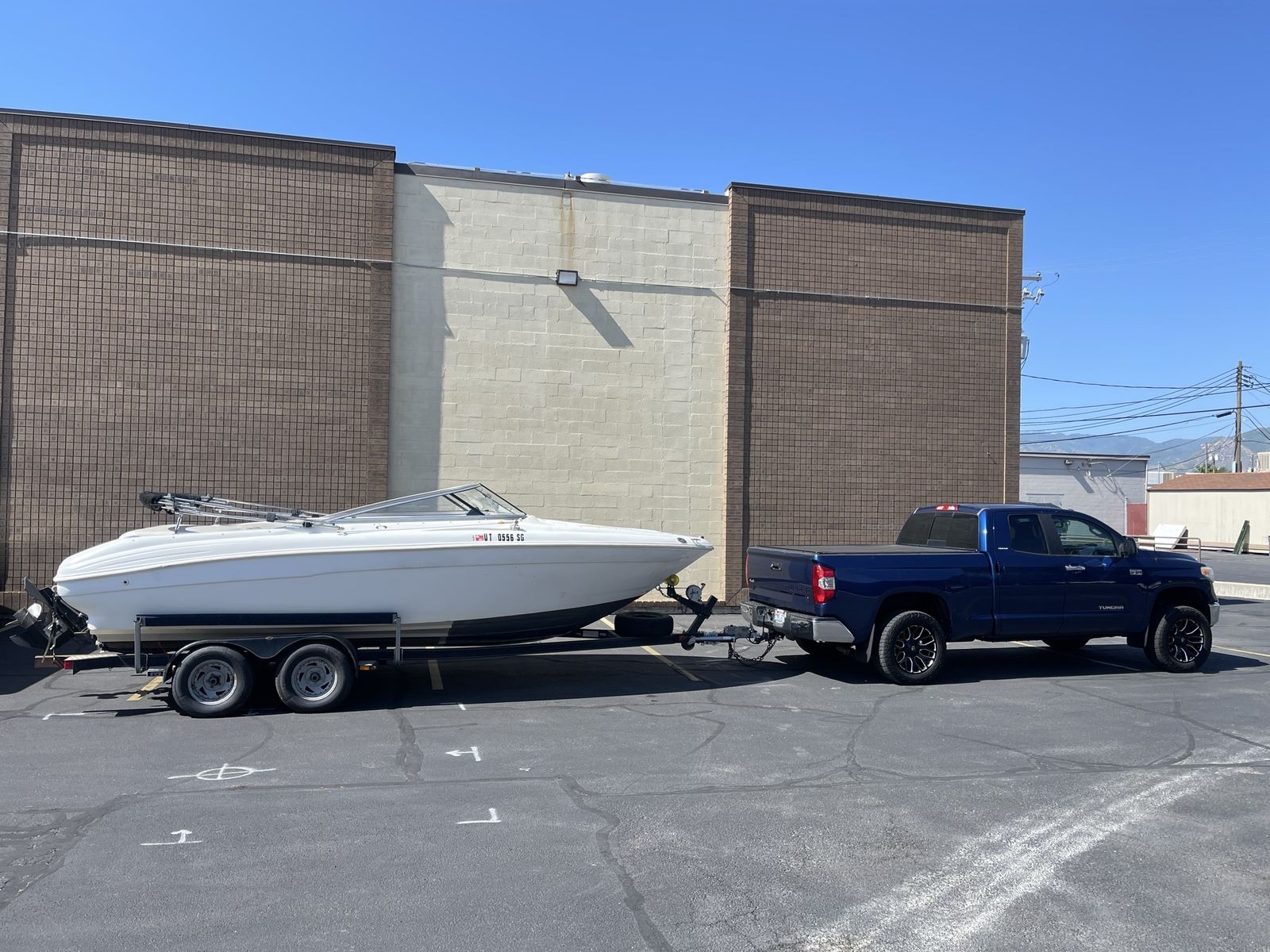 Sea Ray 210