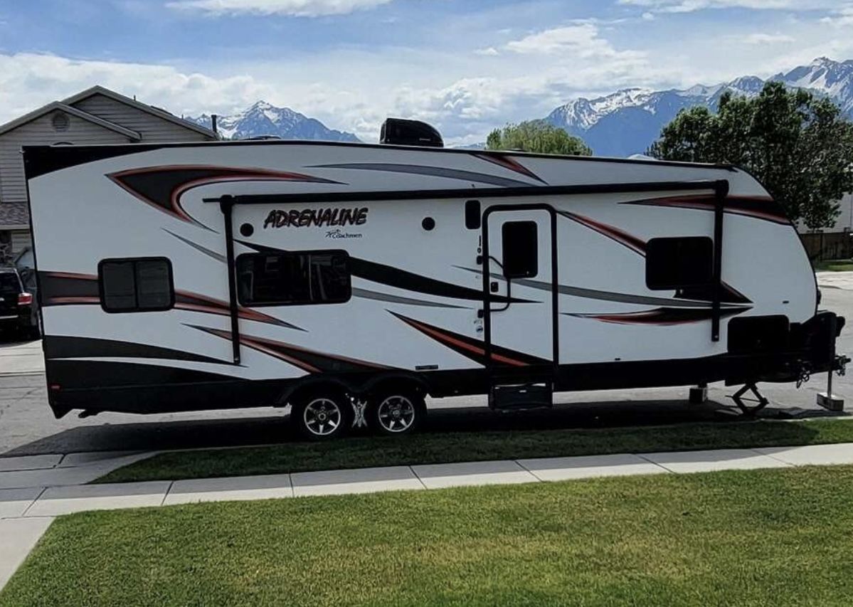 2017 Coachmen Adrenaline Toy Hauler 