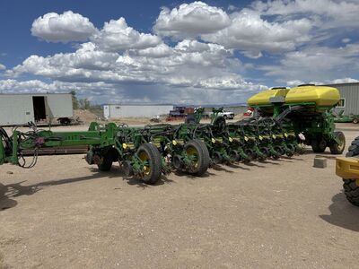 2006 John Deere 1770NT 24 Row Corn Planter