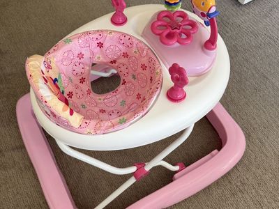 infant walkers with wheels