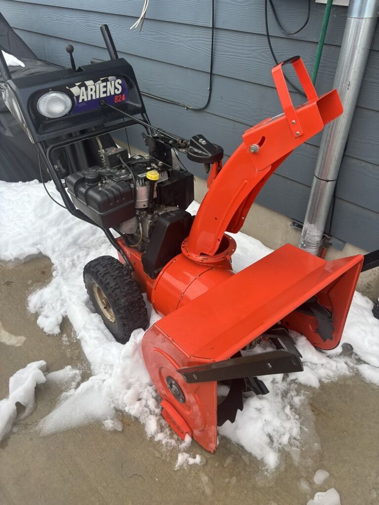 Ariens 824