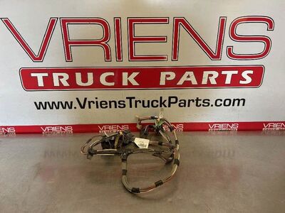 P92-3932-122 HARNESS-ENGINE SWITCH PANEL