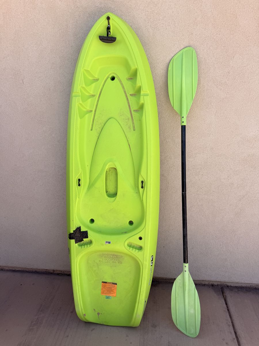 Emotion Recruit 65 Youth Kayak Lime Green with Paddle
