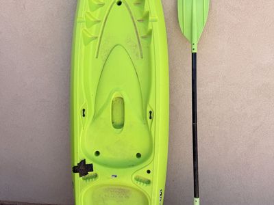 Emotion Recruit 65 Youth Kayak Lime Green with Paddle