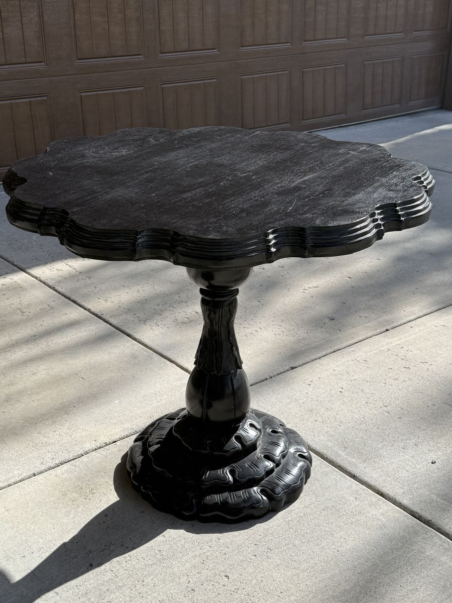 Small black table, dinning, accent