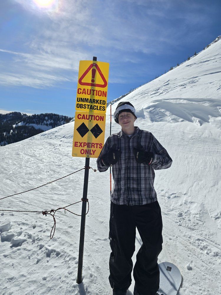 snowboard and ski hand wax and full tune up.