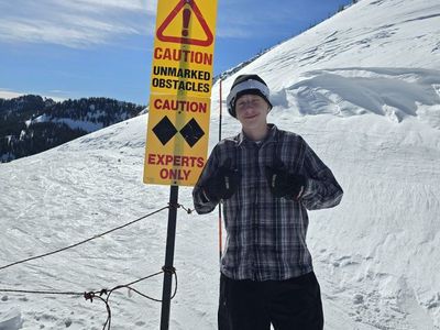 snowboard and ski hand wax and full tune up.
