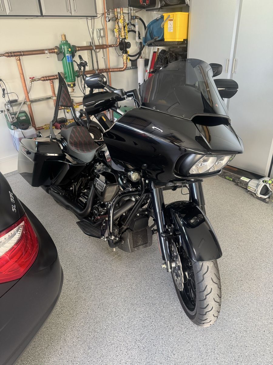 2020 Harley-Davidson Road Glide Special - Black Edition - Low Miles, Excellent Condition