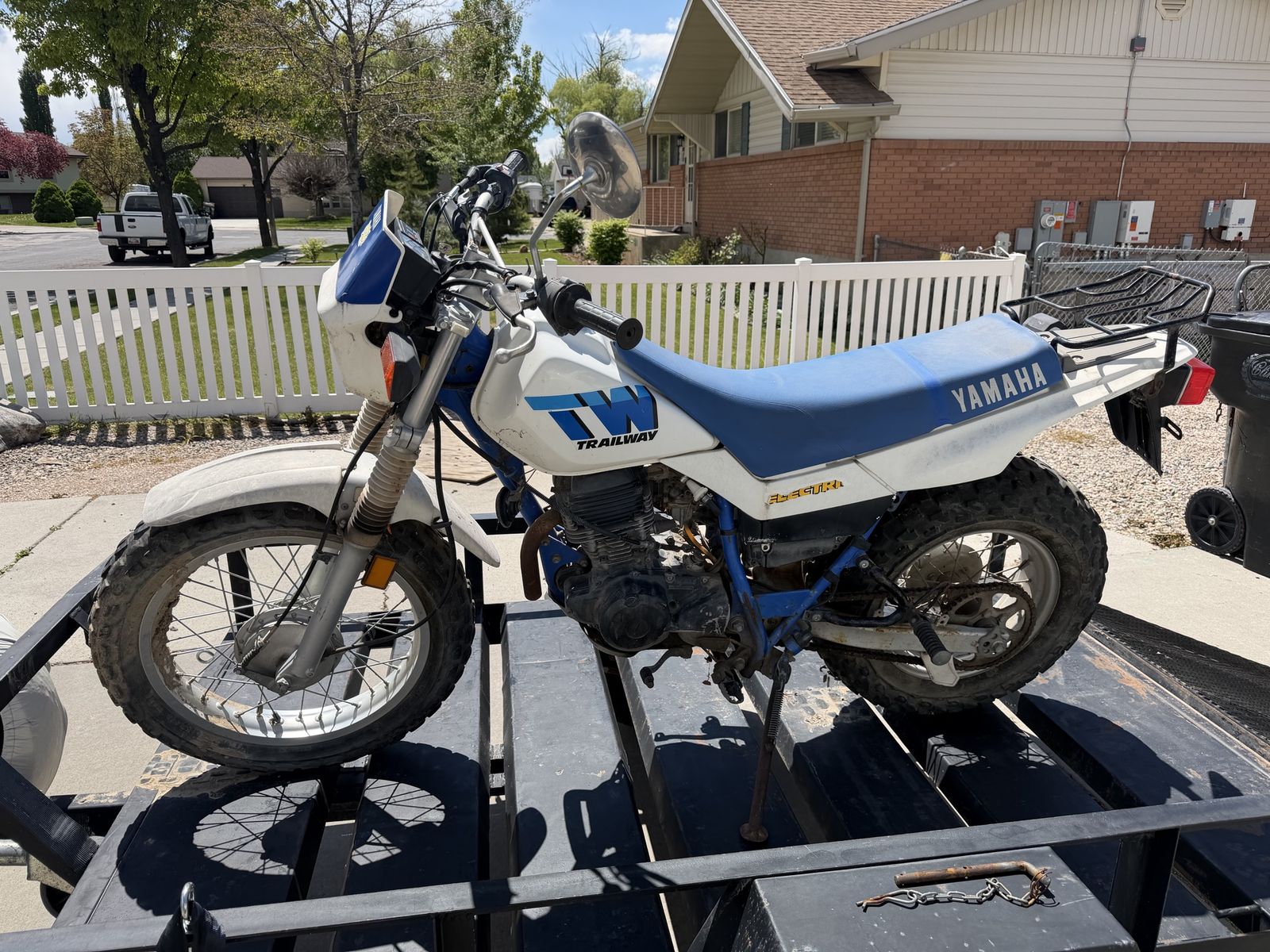 Yamaha TW200 Trailway Dual Sport Motorcycle - White & Blue