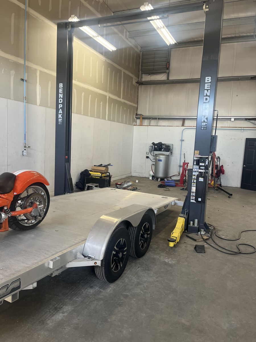 Bendpak 2 post Lift