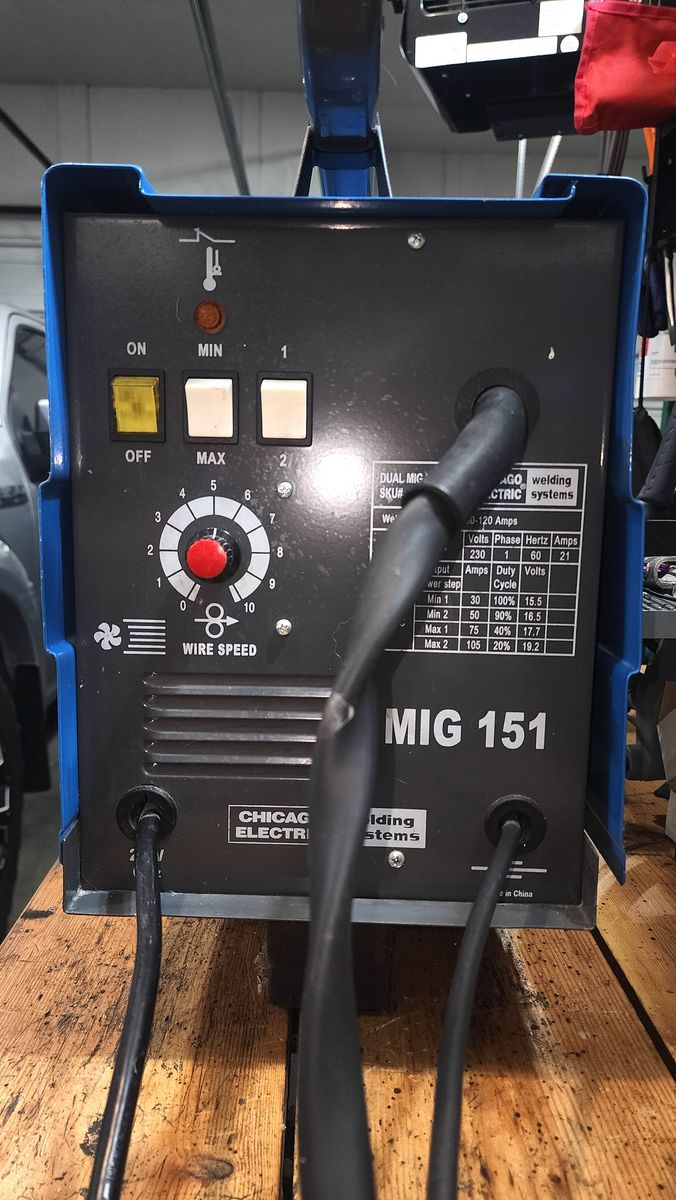 Chicago Electric MIG 151 Welder – Ready to Weld!