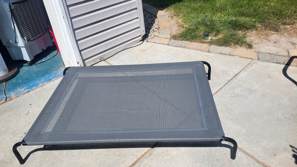 Elevated Dog Bed 36" x 48"
Gray