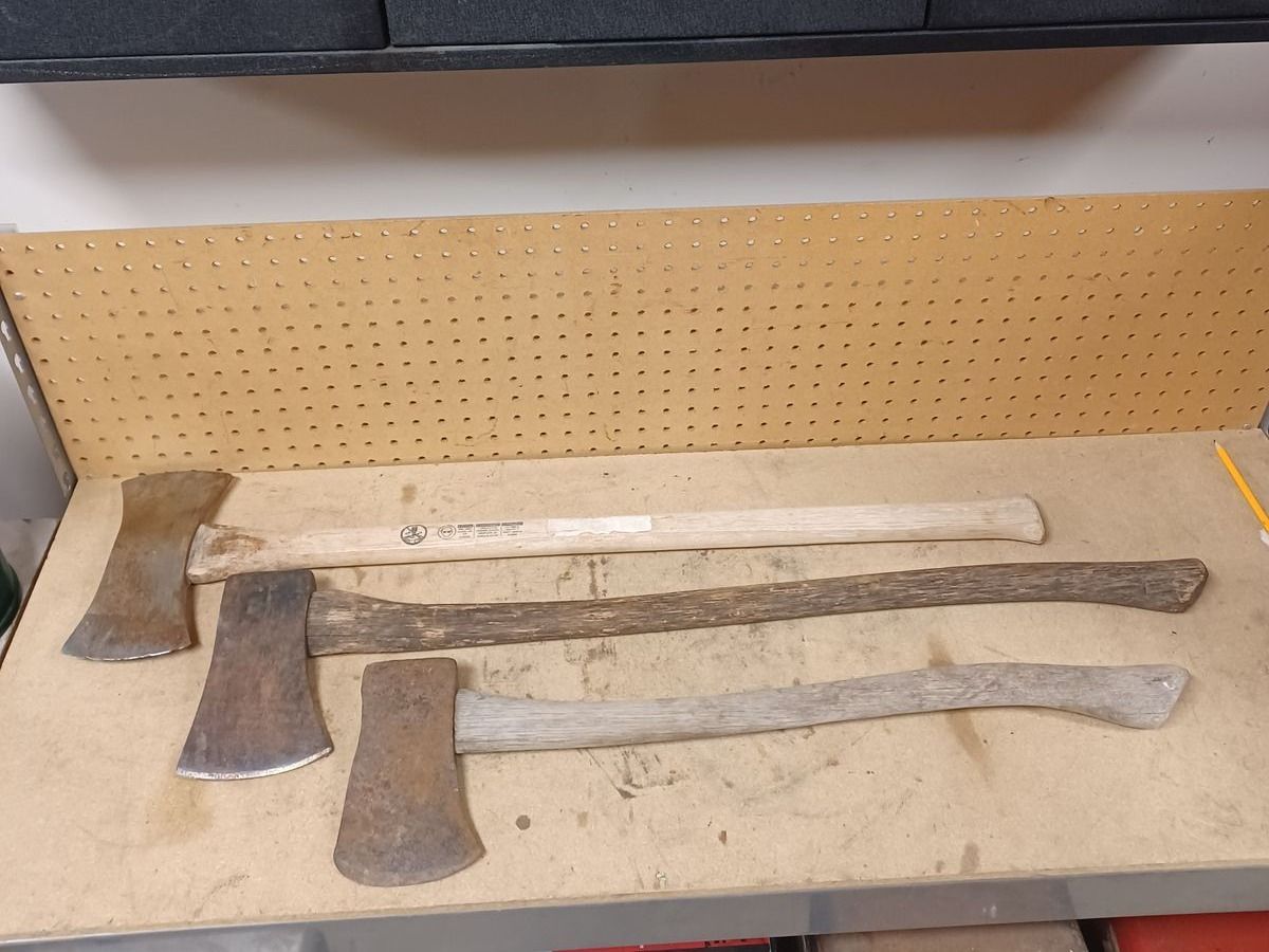 Main image 1
