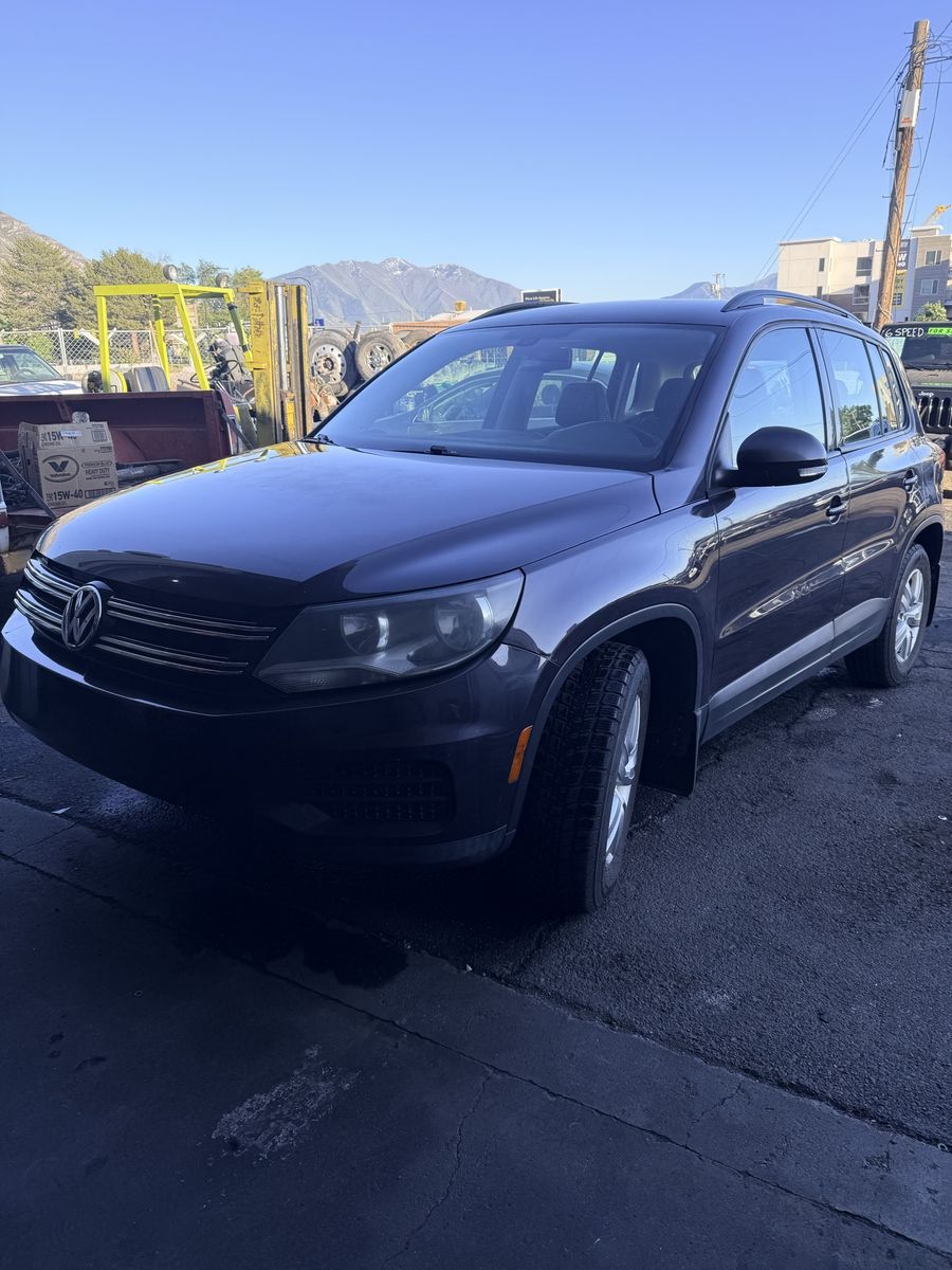 2016 Volkswagen Tiguan 2.0T S 4Motion
