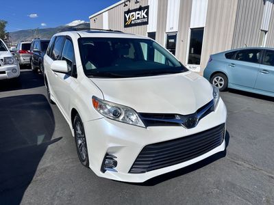 2020 Toyota Sienna XLE 8-Passenger