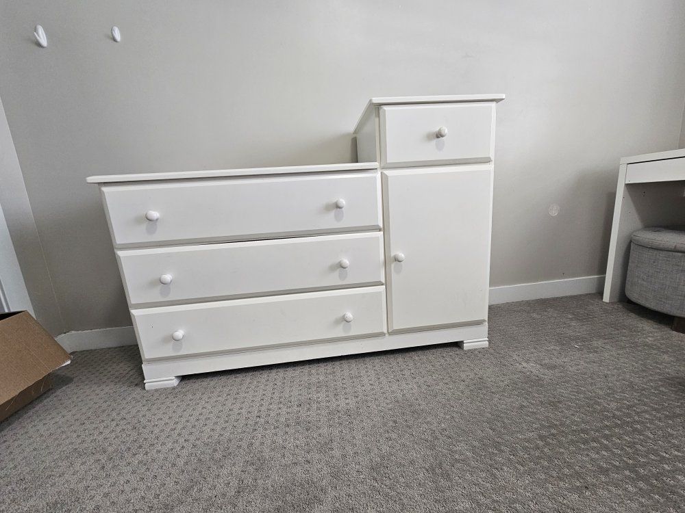 White Wood Baby Dresser Changer Combo with Drawers and Cabinet Storage